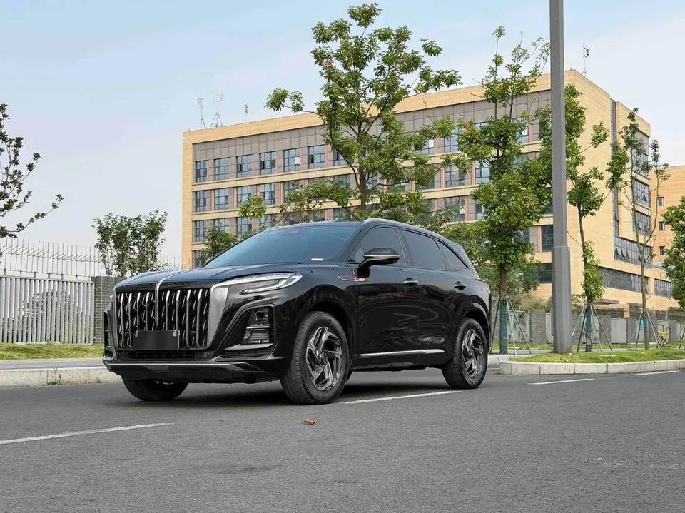Hongqi HS3 2024