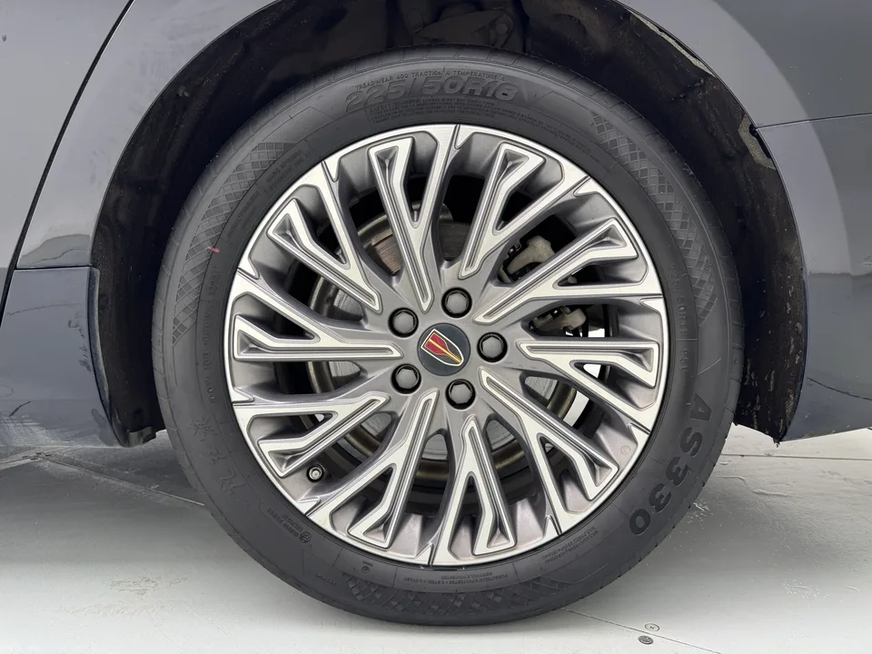 Hongqi H5 2022