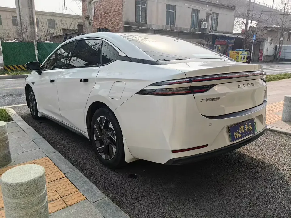 AION S Plus 70 smart version ternary lithium 2023 — миниатюра 4