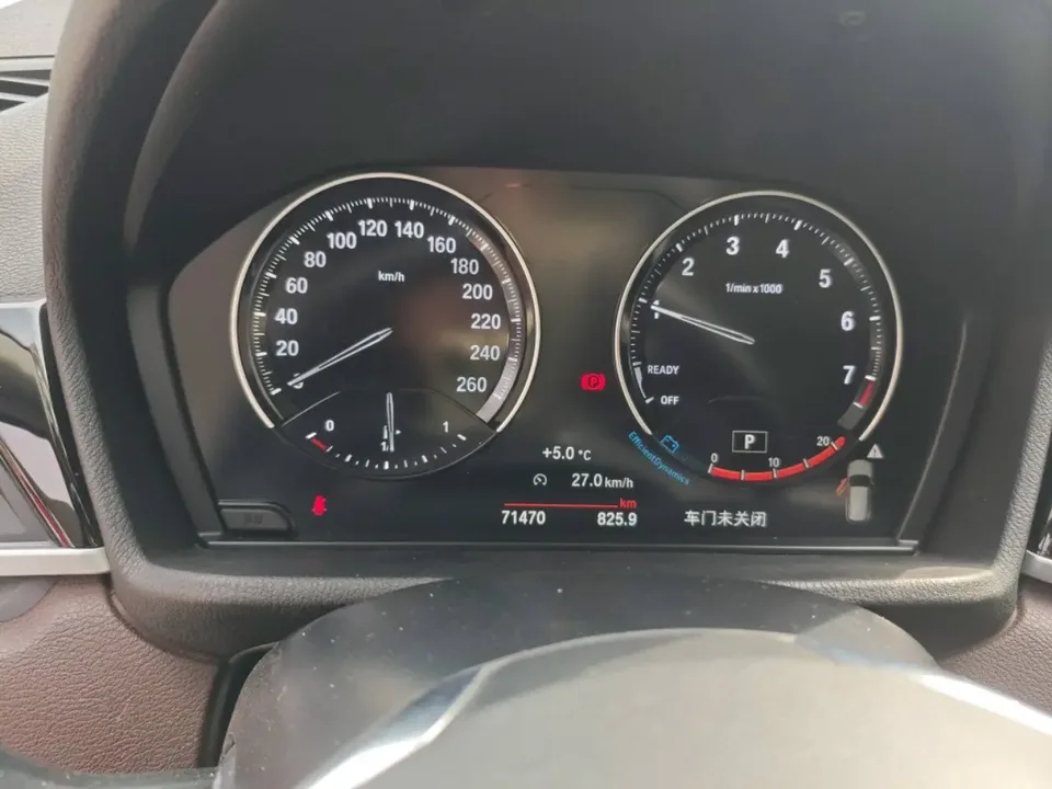 BMW X1 BMW X1 2022 sDrive20Li Exclusive Model 2022 — миниатюра 4