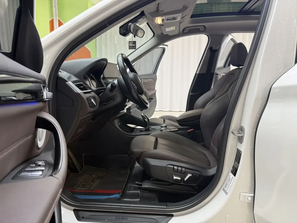 BMW X1 BMW X1 2022 sDrive20Li Exclusive Model 2022 — миниатюра 5