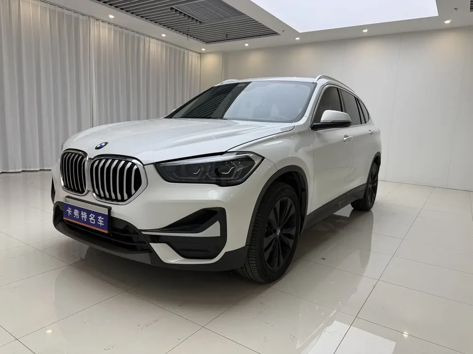 BMW X1 BMW X1 2022 sDrive20Li Exclusive Model 2022 — фото 1, купить с доставкой в Москву