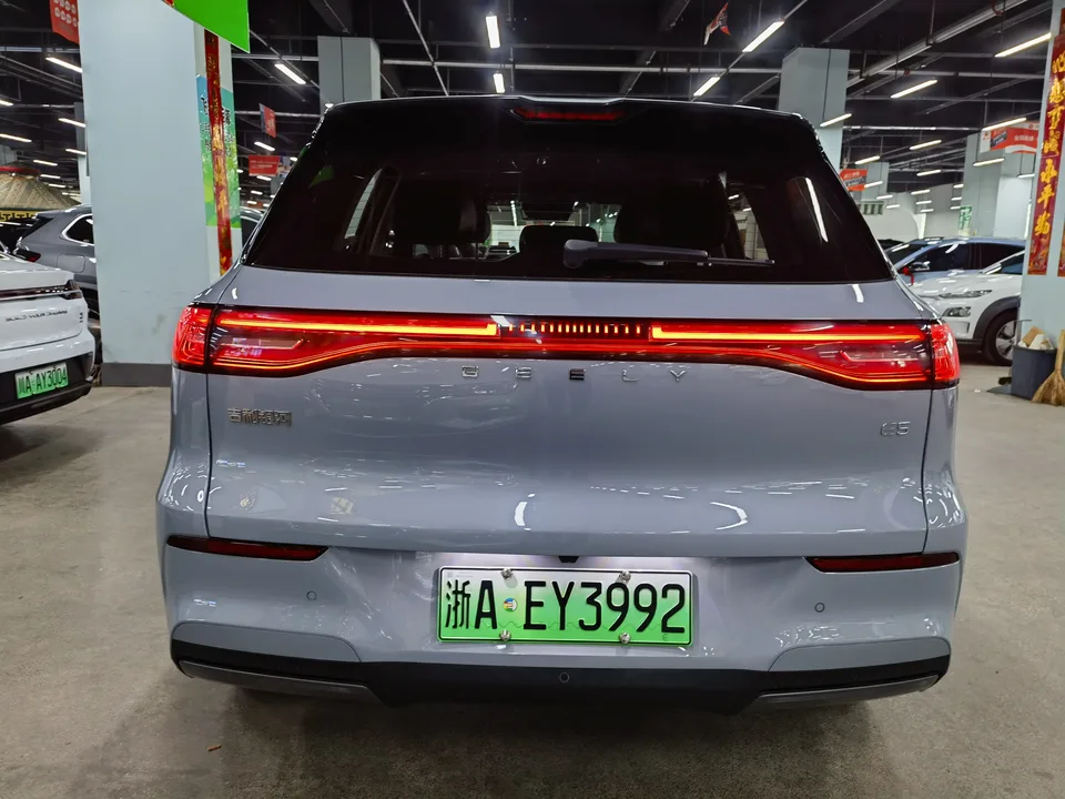 Geely Galaxy E5 Galaxy E5 2026 530km Launch Edition 2025 — миниатюра 2