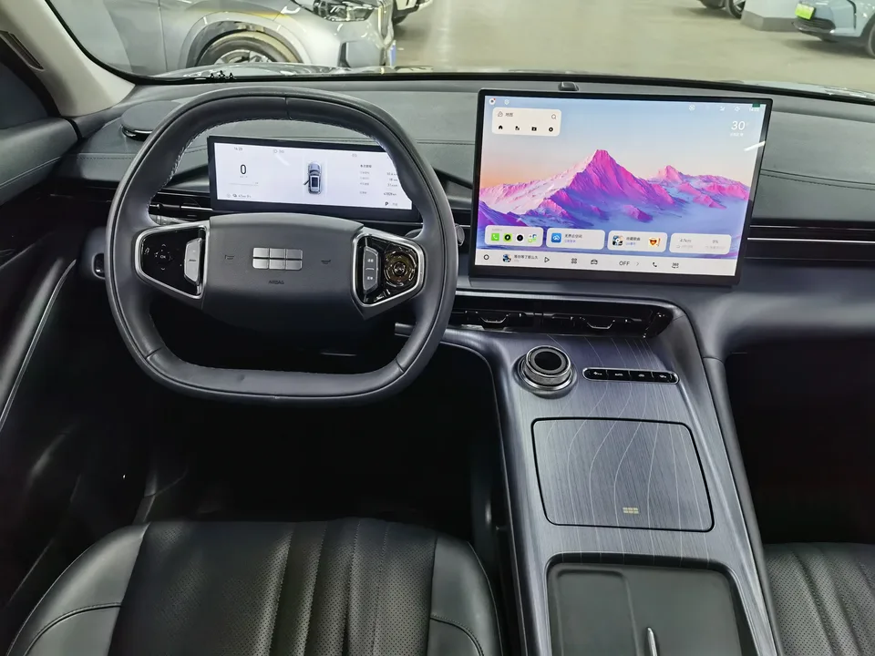 Geely Galaxy E5 Galaxy E5 2026 530km Launch Edition 2025 — миниатюра 3