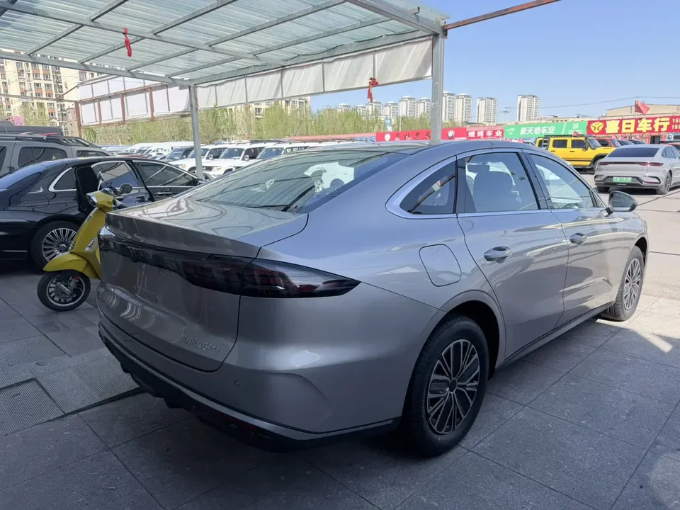Geely Galaxy Star 6 Galaxy Star 6 2026 Model 60km/h Starter Edition 2026 — миниатюра 2