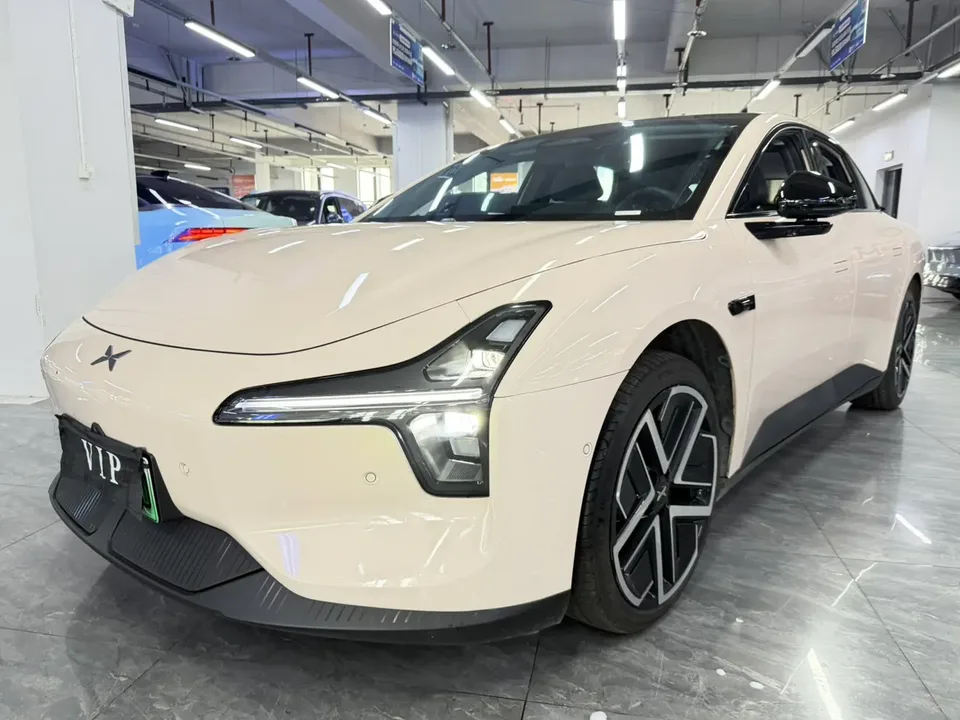 XPeng Xiaopeng MONA M03 2025