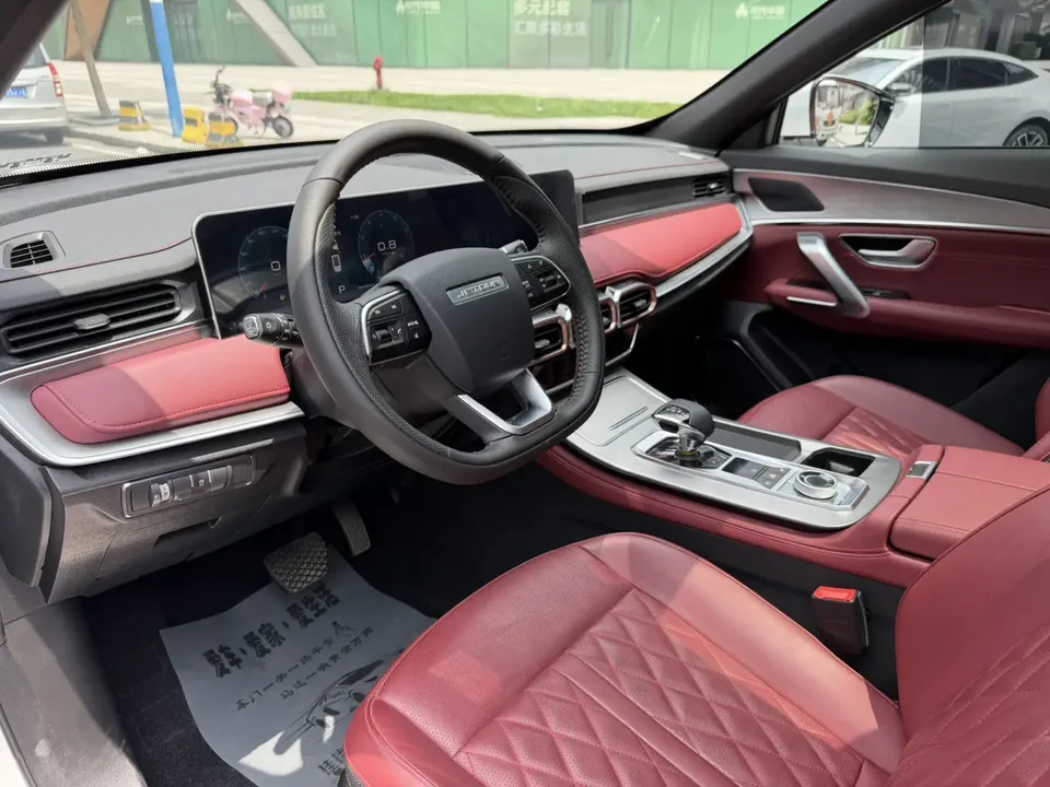 Jetour Jietu X70 PLUS Jietu X70 PLUS 2024 Champion Edition 1.5T DCT Champion PRO 7 Seaters 2024 — thumbnail 4