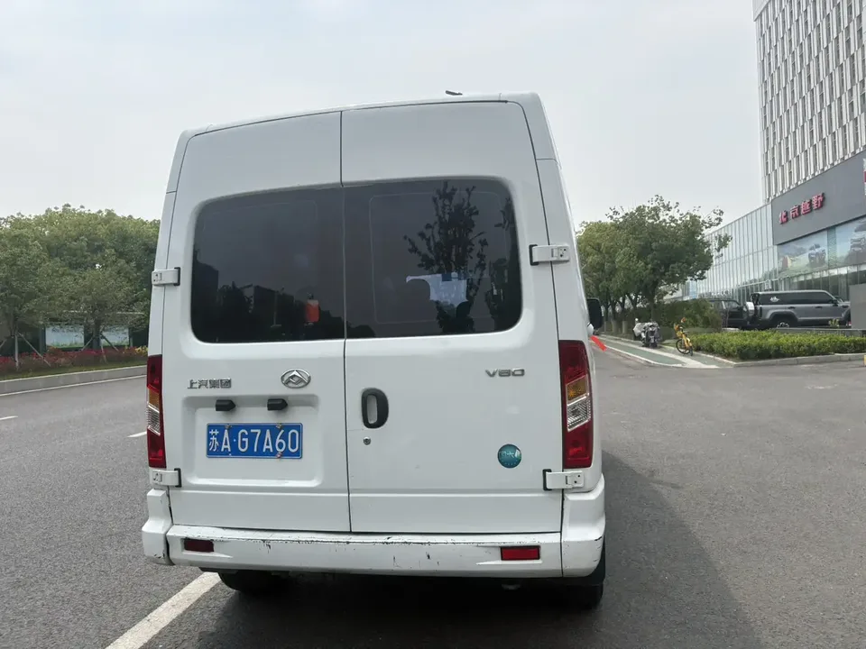 Datong Xintu V80 Xintu V80 2023 2.0T manual classic Aoyuntong long axis mid-top 6-9 seats 2023 — миниатюра 5
