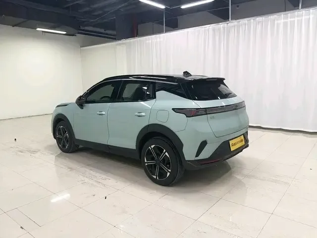 Lynk & Co 06 EM-P 06EM-P 2024 Lynk & Co 06 EM-P 2024 EM-P 126 long battery life Halo 2023 — thumbnail 2