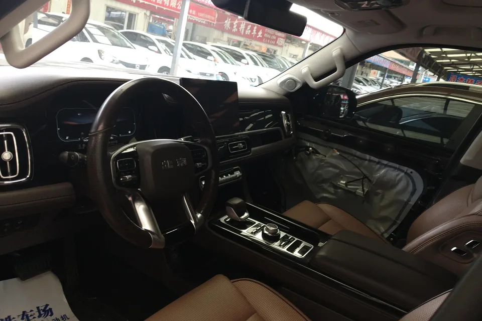 BAIC Beijing Off-road BJ60 2.0T Automatic Weekend Edition Five Seats 2023 — миниатюра 5