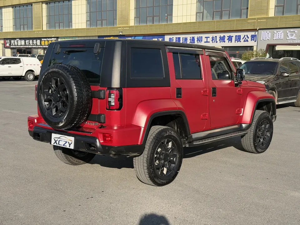 BAIC Beijing Off-road BJ40 Beijing Off-road BJ40 2023 2.0D Automatic 4WD Blade Hero Edition Knight Edition 2025 — миниатюра 2