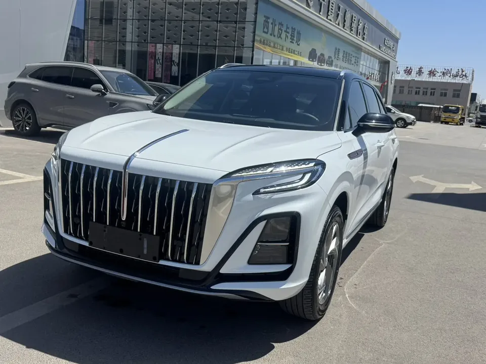 Hongqi HS3 PHEV 2025