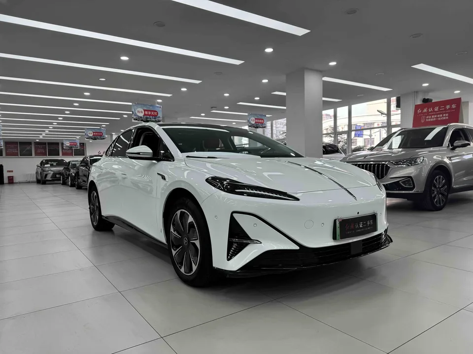 Hongqi Red Flag Tiangong 05 550 Smart Edition 2025 — миниатюра 3