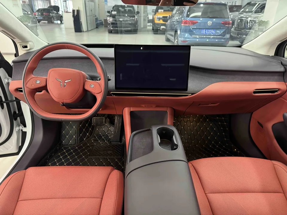 Hongqi Red Flag Tiangong 05 550 Smart Edition 2025 — миниатюра 4