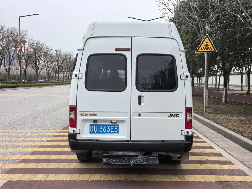 Jiangling Teshun Teshun 2021 2.8T Space King Taurus Short Axis Medium High Top 6 Seater Diesel National VI JX493 2022 — thumbnail 4