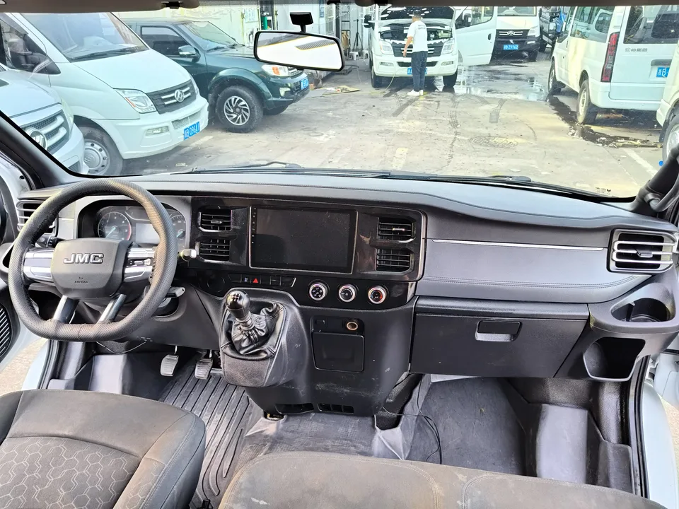 Jiangling Fushun 2.0T diesel multi-functional passenger car center axis high roof 6-7 seats JX4D20A6H 2023 — миниатюра 5