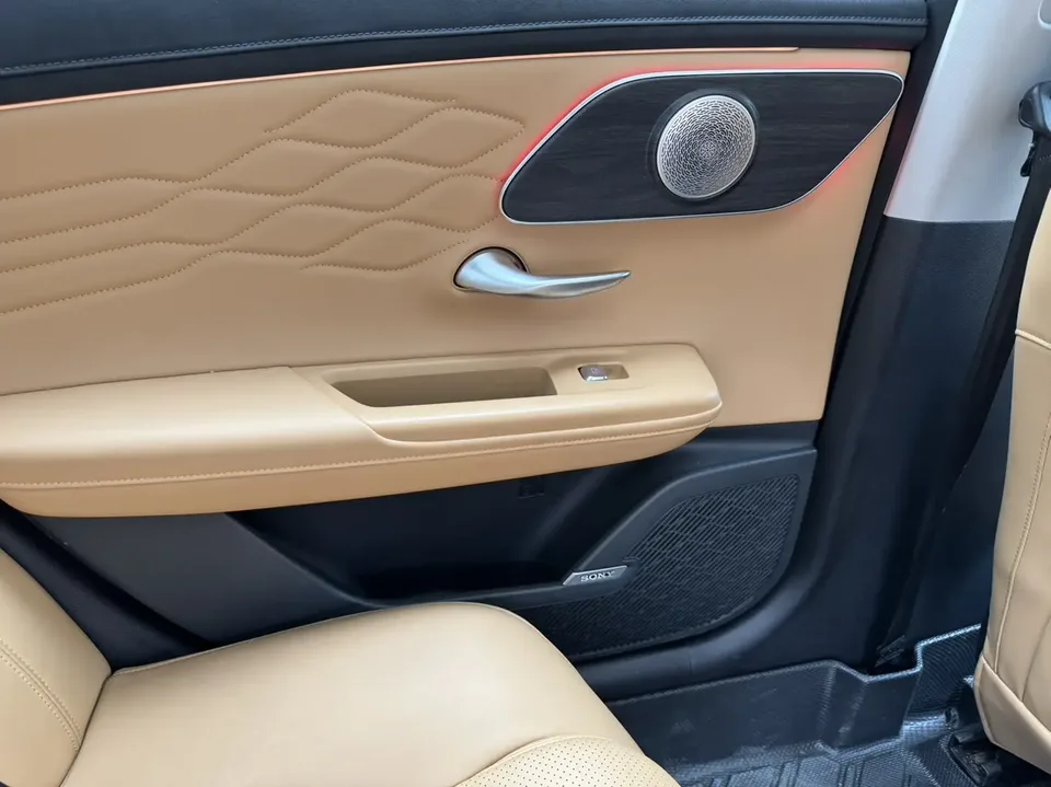 Chery Arrizo 8 PRO 290TGDI DCT Luxury Edition 2025 — миниатюра 3