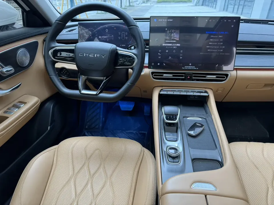 Chery Arrizo 8 PRO 290TGDI DCT Luxury Edition 2025 — миниатюра 5