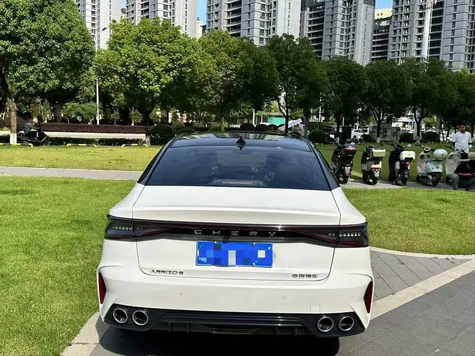 Chery Arrizo 8 1.6TGDI DCT Elegant 2023 — миниатюра 2
