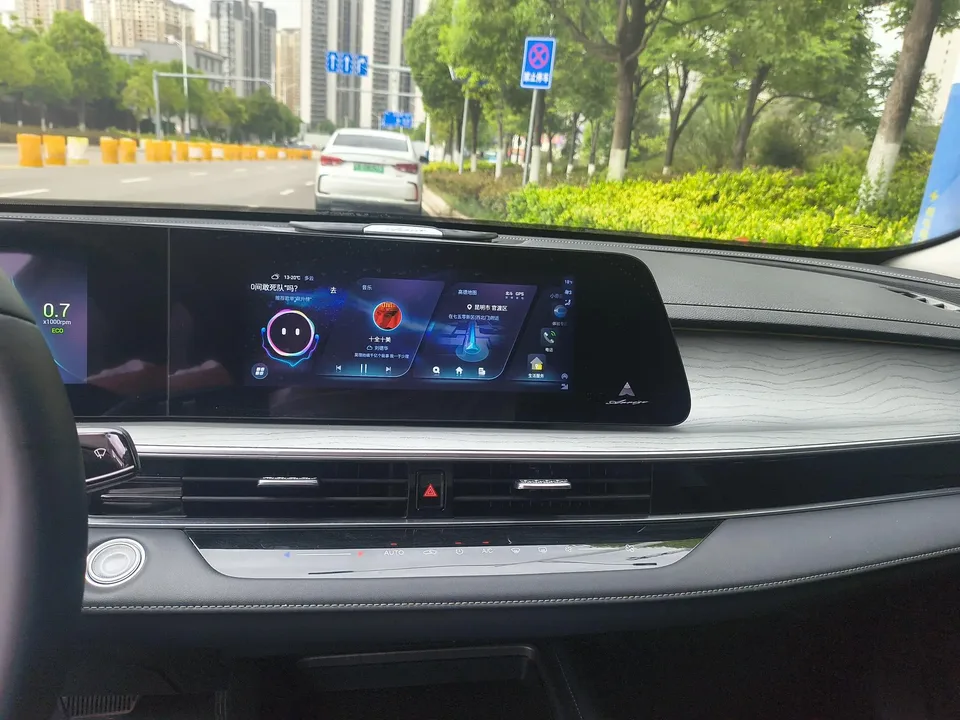 Chery Arrizo 8 1.6TGDI DCT Excellence Edition 2024 — миниатюра 4
