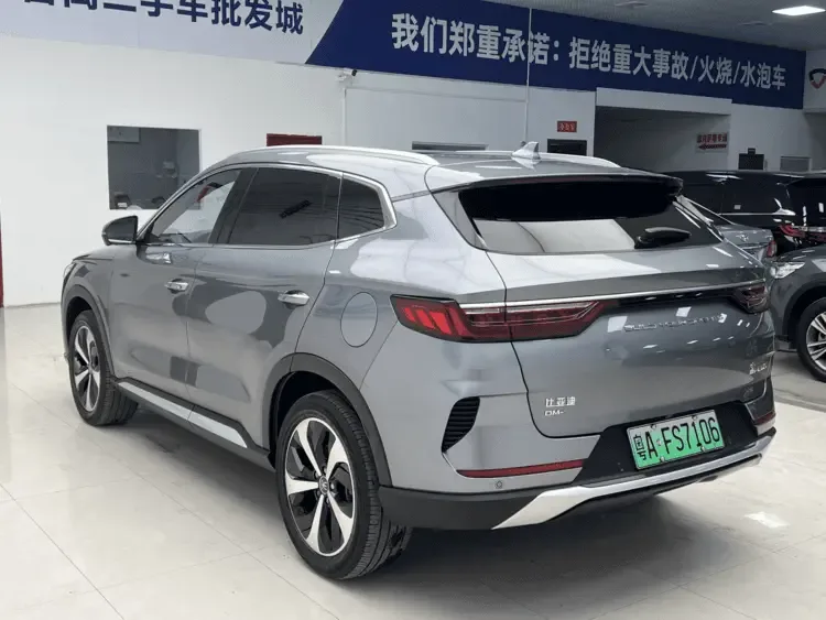BYD Song PLUS DM DM-i 51KM 2WD Premium Edition 2022 — миниатюра 4