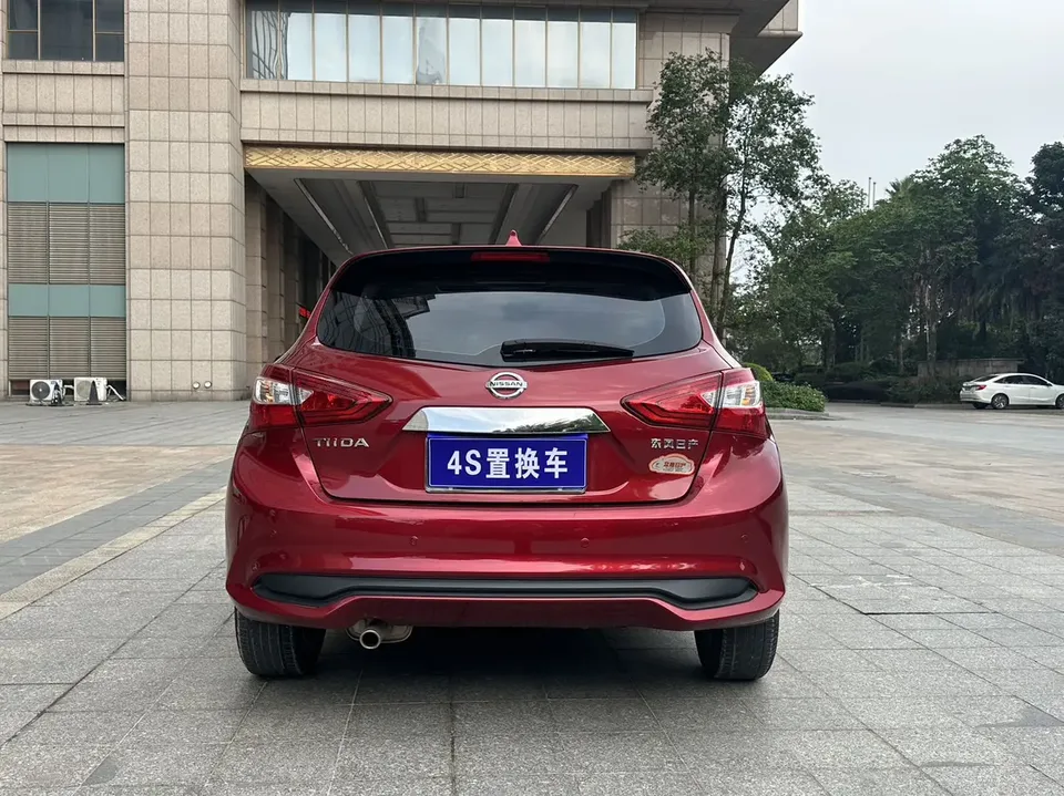 Nissan Tiida Tiida 2021 Tiida 2021 1.6L CVT Cool Edition 2022 — thumbnail 2