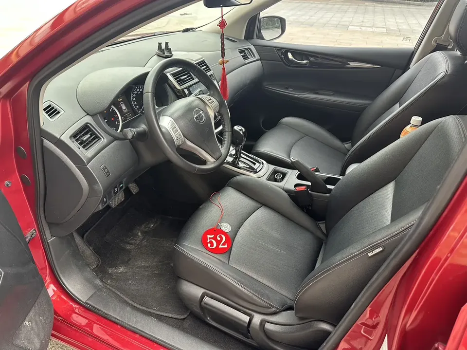 Nissan Tiida Tiida 2021 Tiida 2021 1.6L CVT Cool Edition 2022 — thumbnail 5