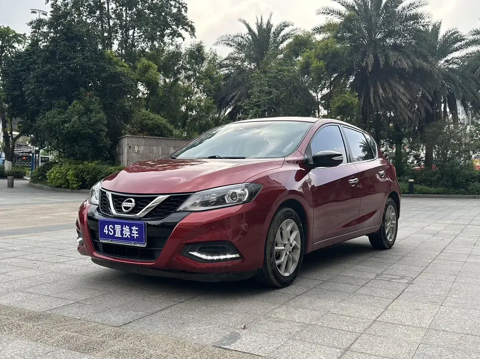 Nissan Tiida Tiida 2021 Tiida 2021 1.6L CVT Cool Edition 2022 — photo 1, buy with delivery to Moscow
