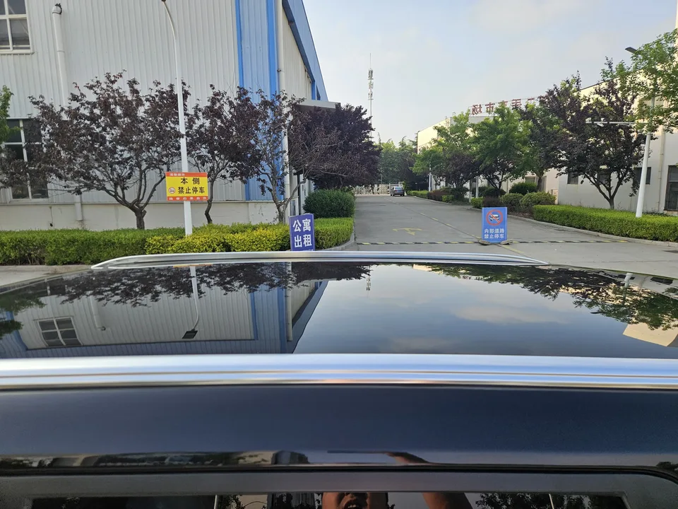 Geely ICON Geely ICON 2025 1.5TD Linglong Ruyi Edition 2024 — миниатюра 3