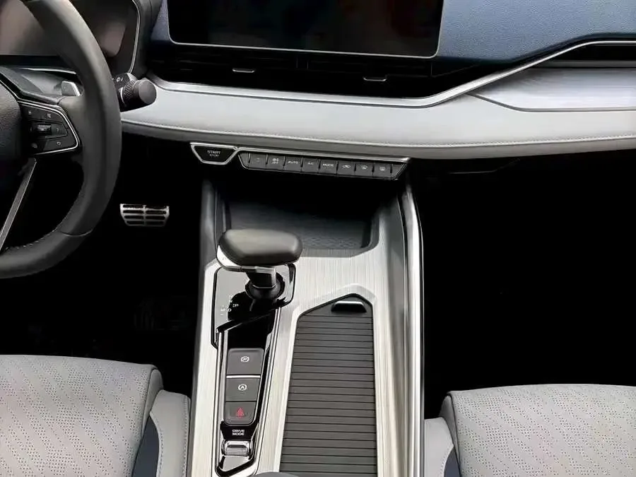 Geely Xing Rui Xingrui 2023 2.0T Premium Edition 2023 — миниатюра 3