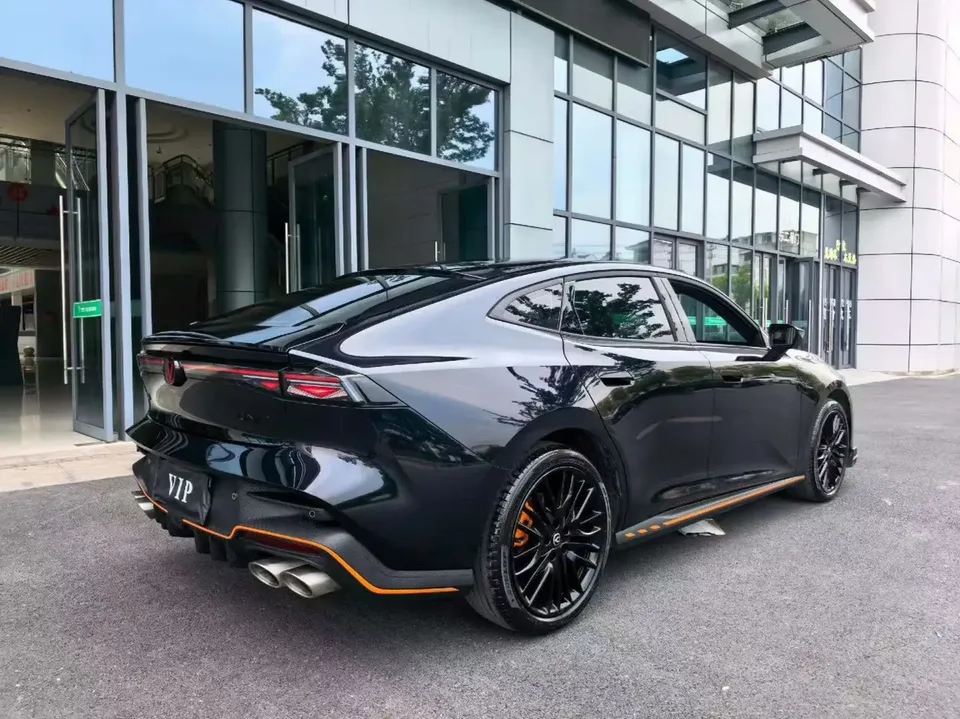 Changan UNI-V 2.0T third-generation JinQing model 2025 — миниатюра 2