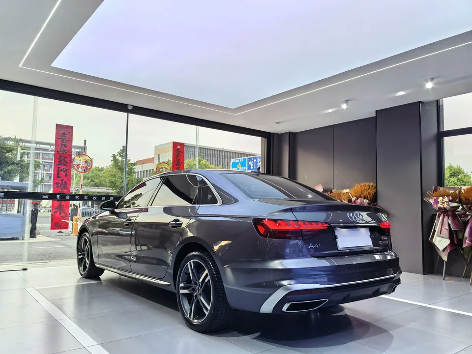 Audi a4 l Audi A4L 2022 40 TFSI Fashion Dynamic Edition 2022 — миниатюра 4
