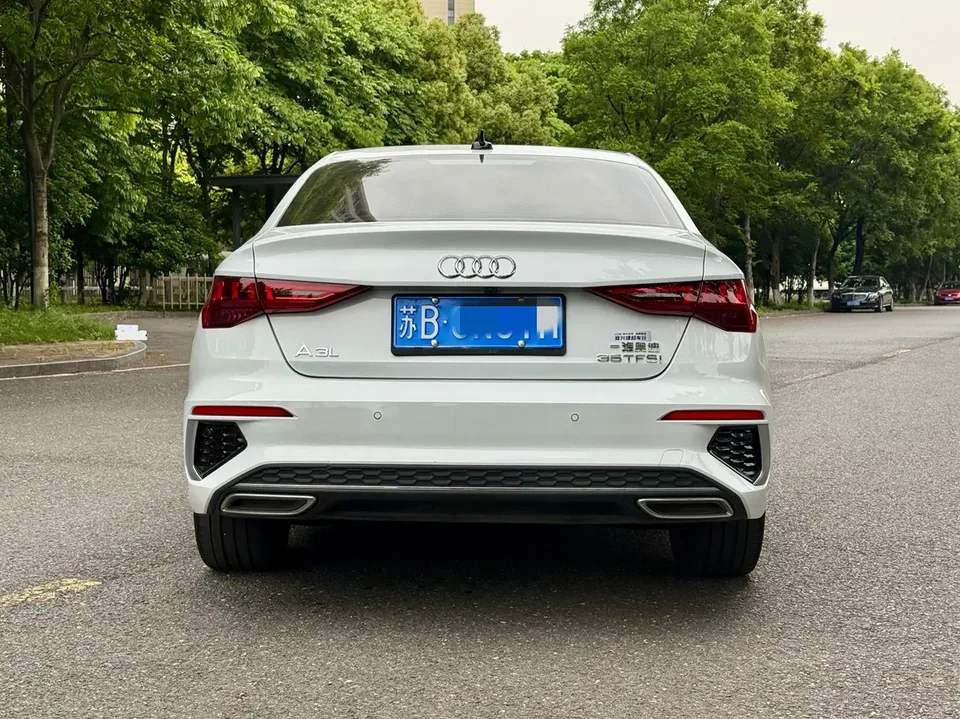 Audi A3 Audi A3 2024 A3L Limousine 35 TFSI Stylish and Elegant 2024 — миниатюра 2