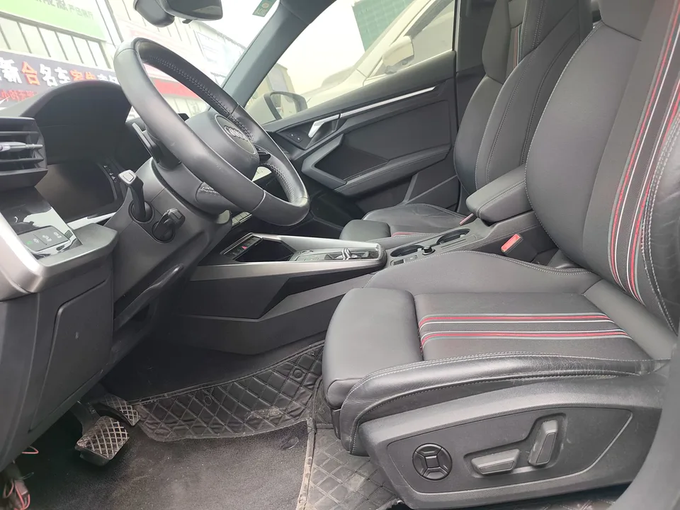 Audi A3 A3L Limousine 35 TFSI Fashion Sports 2022 — миниатюра 3