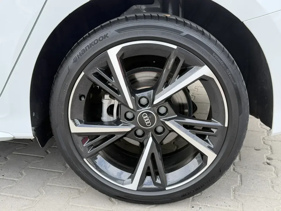 Audi A3 Sportback 35 TFSI stylish and sporty 2022 — миниатюра 3