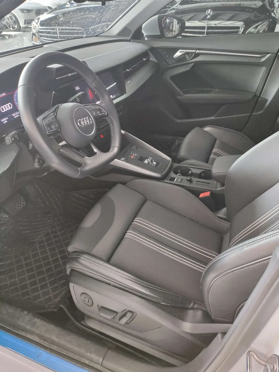 Audi A3 facelift Sportback 35 TFSI stylish and sporty 2023 — миниатюра 5