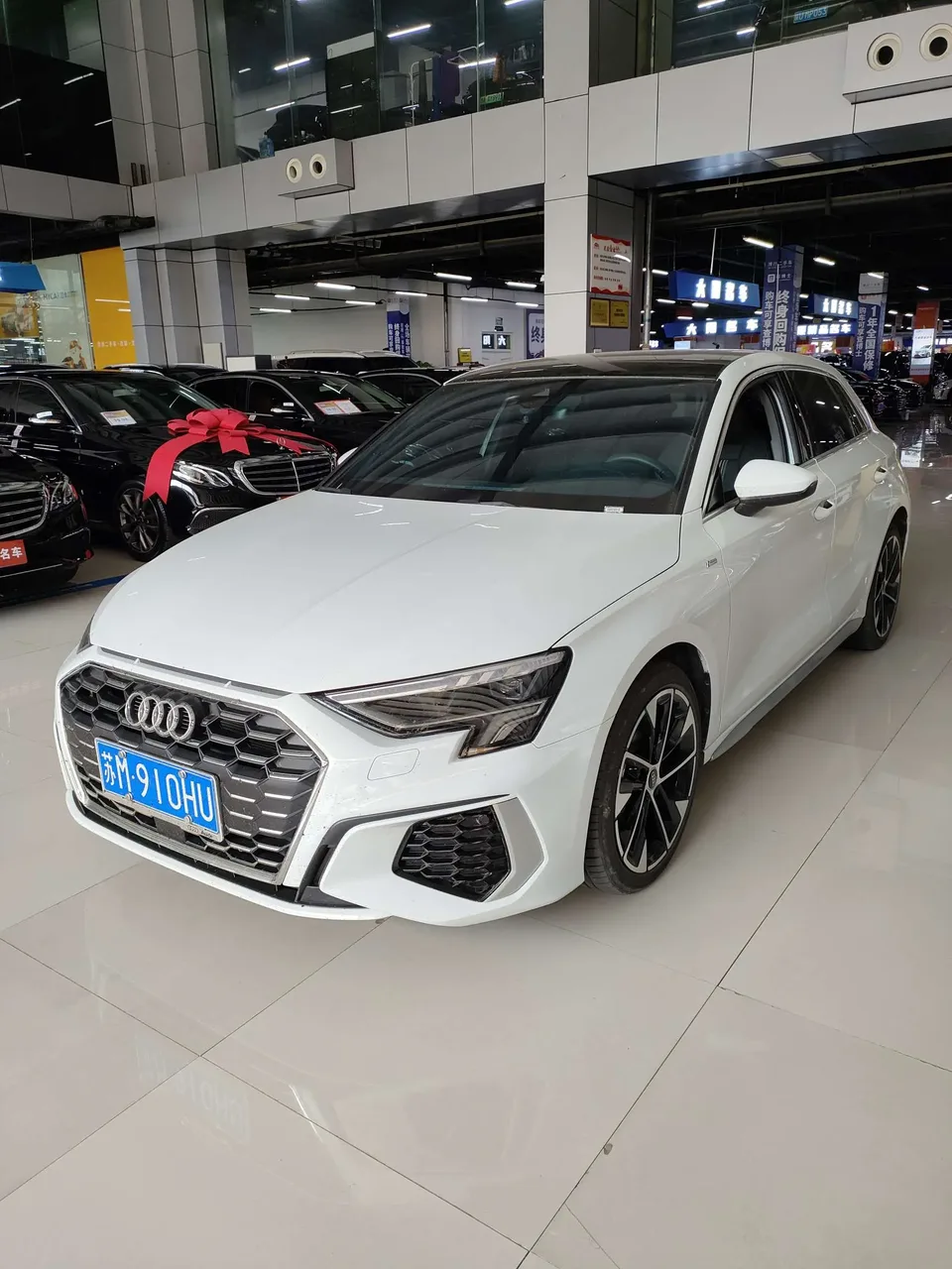 Audi A3 facelift Sportback 35 TFSI stylish and sporty 2023 — фото 1, купить с доставкой в Москву