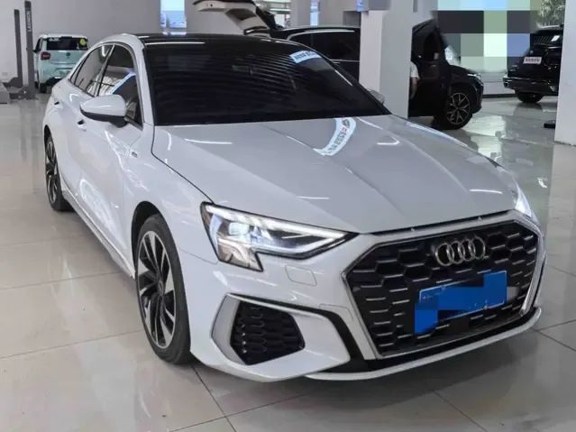 Audi A3 A3L Limousine 35 TFSI Fashion Sports 2023 — миниатюра 3