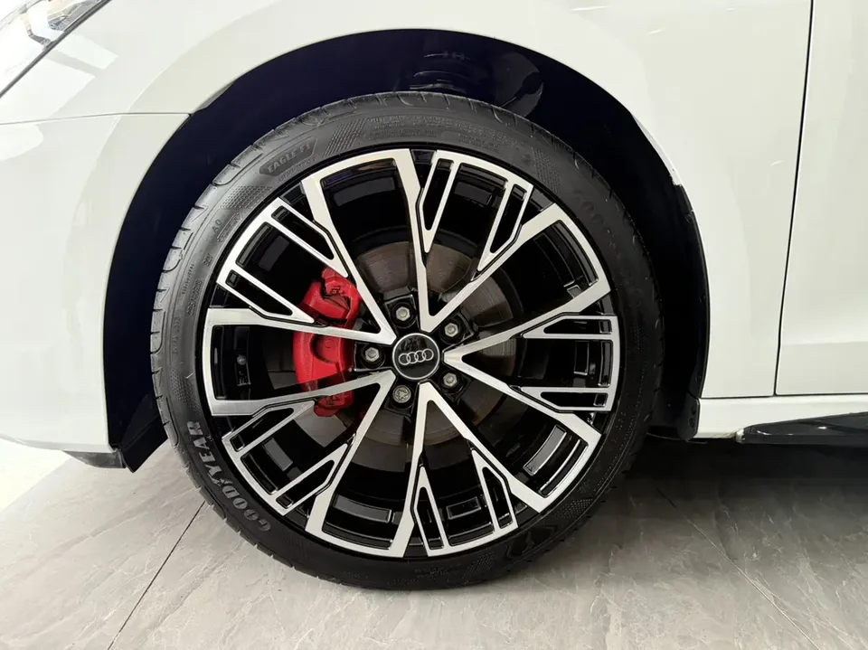 Audi A3 A3 2023 facelift A3L Limousine 35 TFSI stylish and sporty 2023 — thumbnail 4