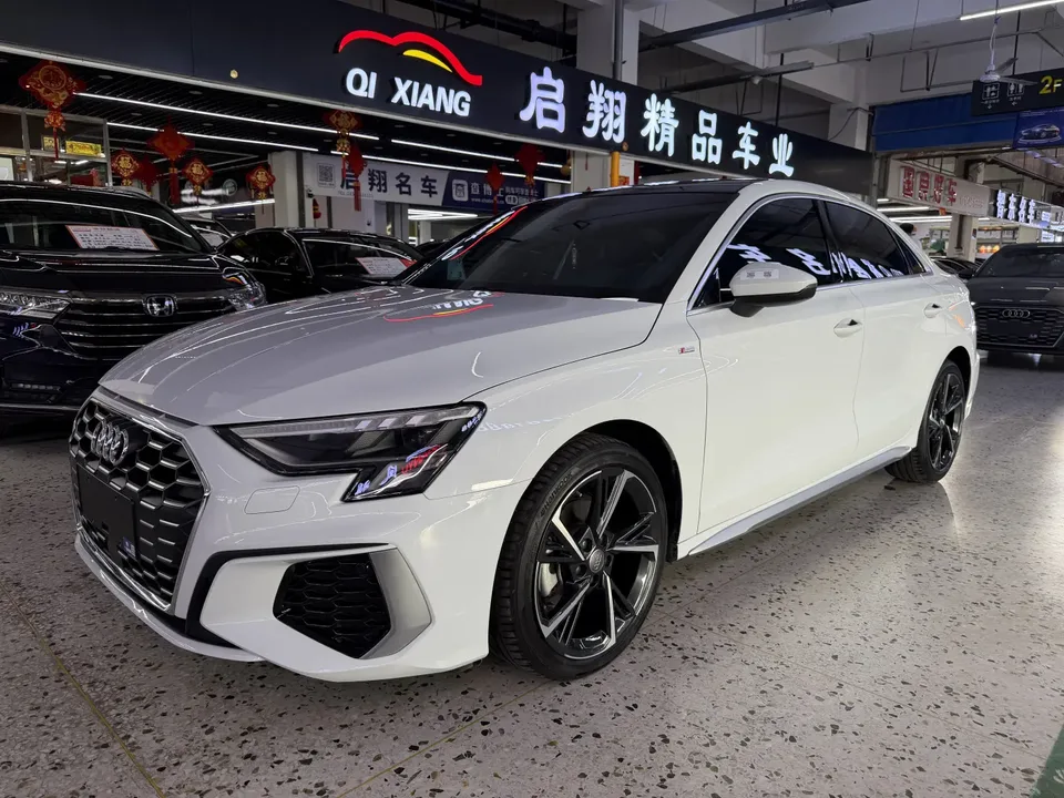 Audi A3 A3 2021 A3L Limousine 35 TFSI Fashion Sports 2022 — photo 1, buy with delivery to Moscow