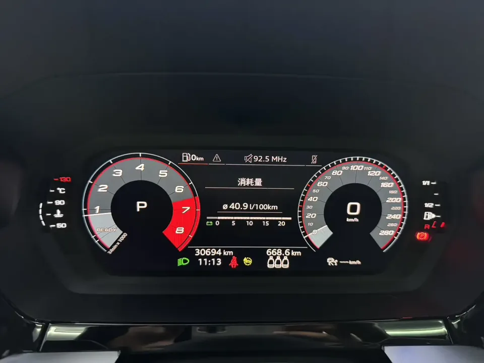 Audi A3 A3L Limousine 35 TFSI Fashion Sports 2022 — миниатюра 4