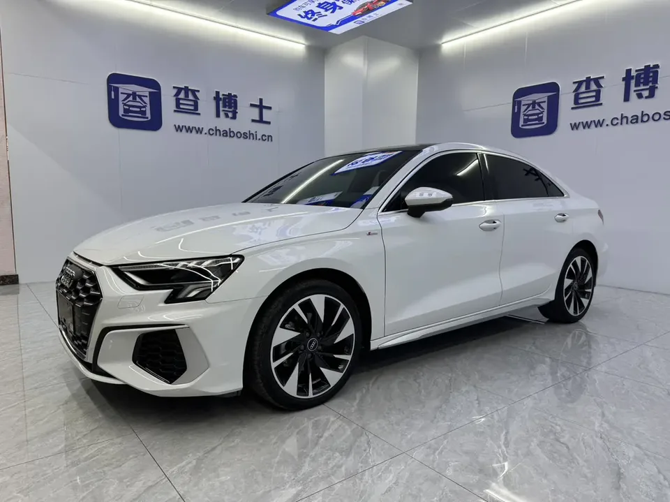Audi A3 A3L Limousine 35 TFSI Fashion Sports 2022 — фото 1, купить с доставкой в Москву