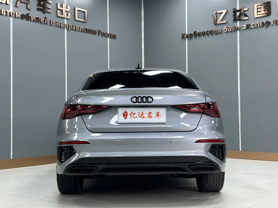 Audi A3 A3L Limousine 35 TFSI Fashion Sports 2022 — миниатюра 2