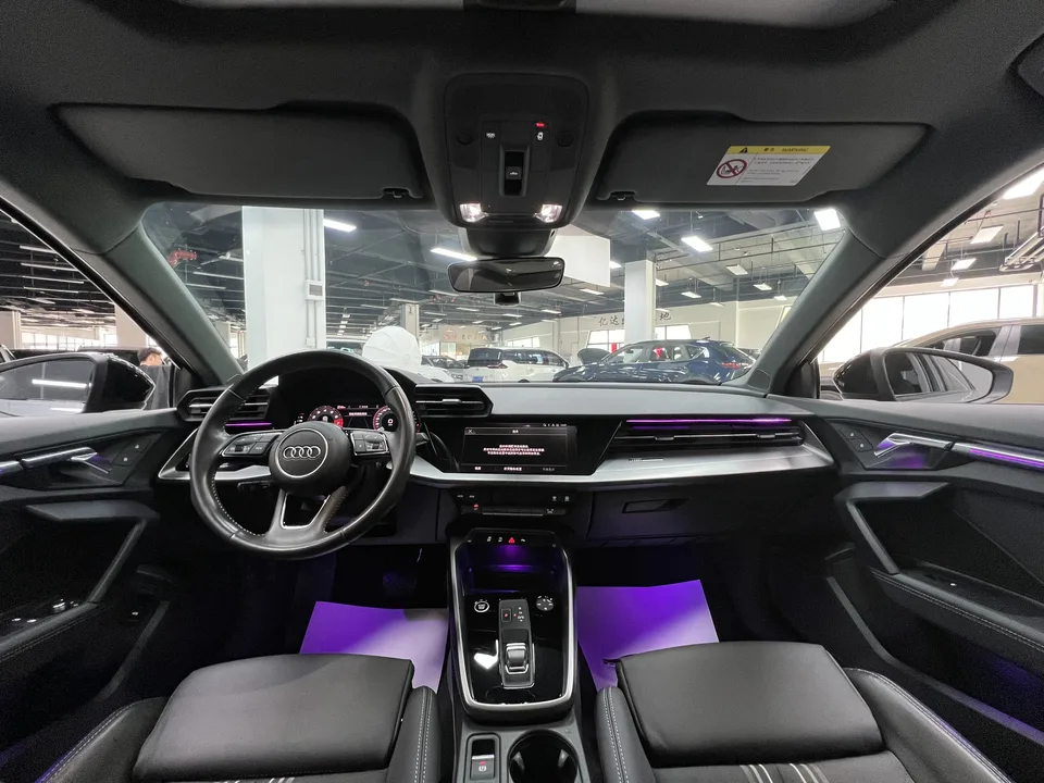 Audi A3 A3L Limousine 35 TFSI Fashion Sports 2022 — миниатюра 4