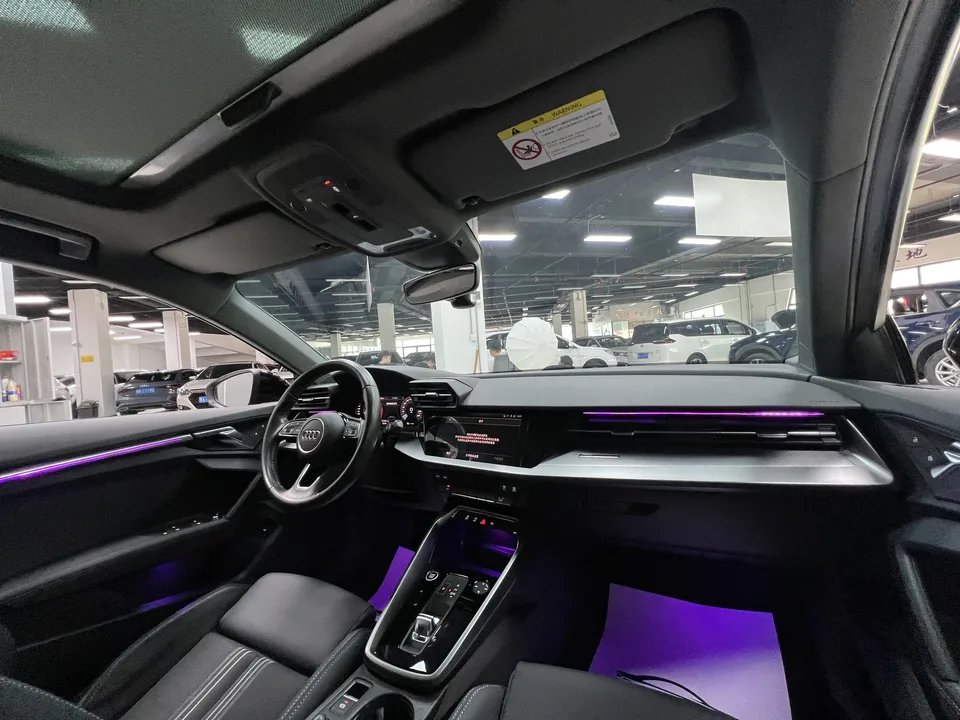 Audi A3 A3L Limousine 35 TFSI Fashion Sports 2022 — миниатюра 5