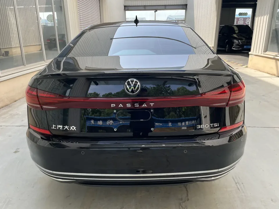 Volkswagen Passat Passat 2024 380TSI Elite Edition 2024 — миниатюра 2