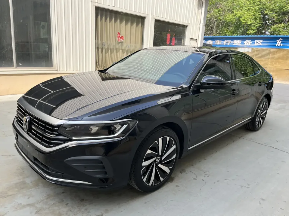 Volkswagen Passat 2024