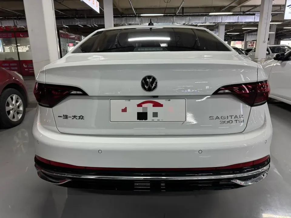 Volkswagen Sagitar 2023 Sagitar 300TSI DSG Excellence Edition 2023 — миниатюра 2