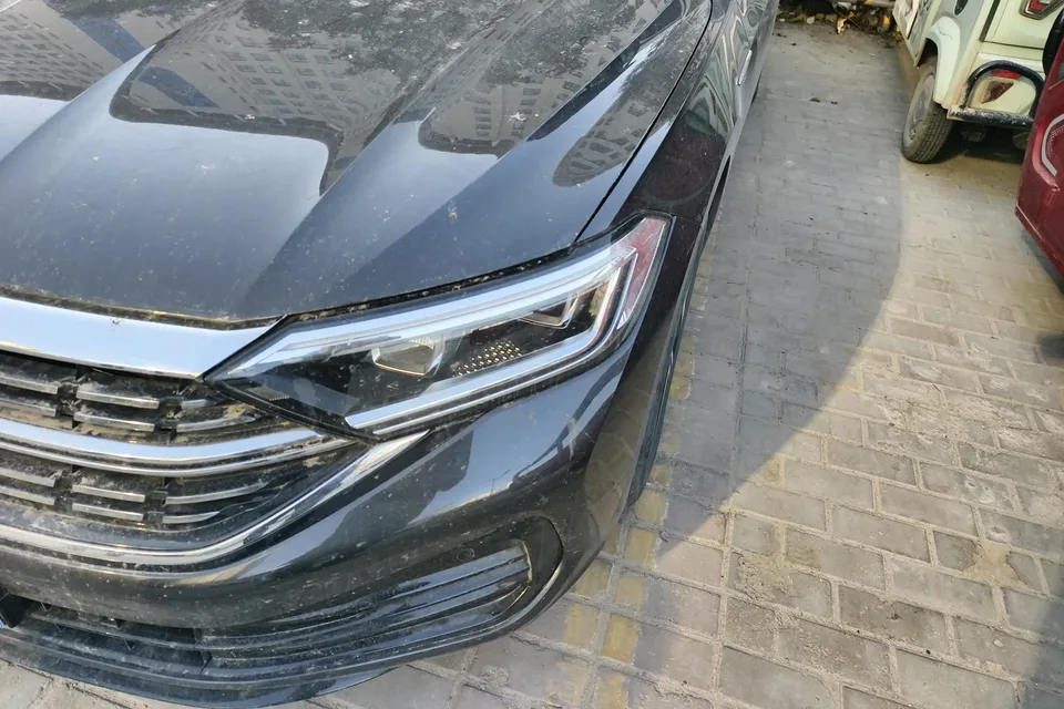 Volkswagen Sagitar 2023 Sagitar 300TSI DSG Beyond Edition 2023 — миниатюра 2