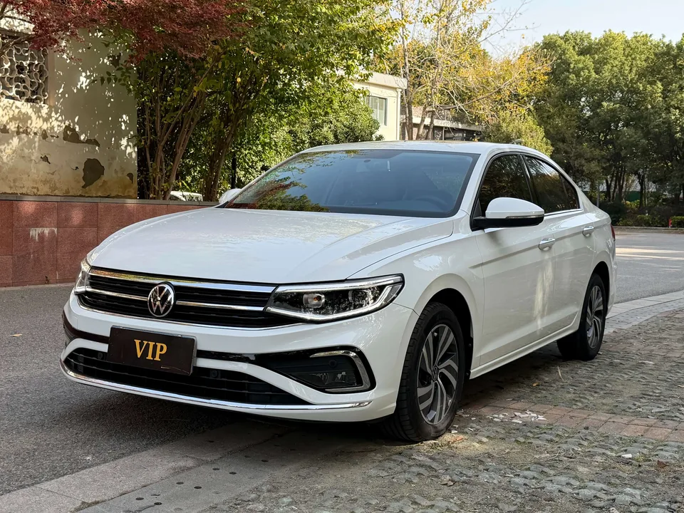 Volkswagen Bora 2023